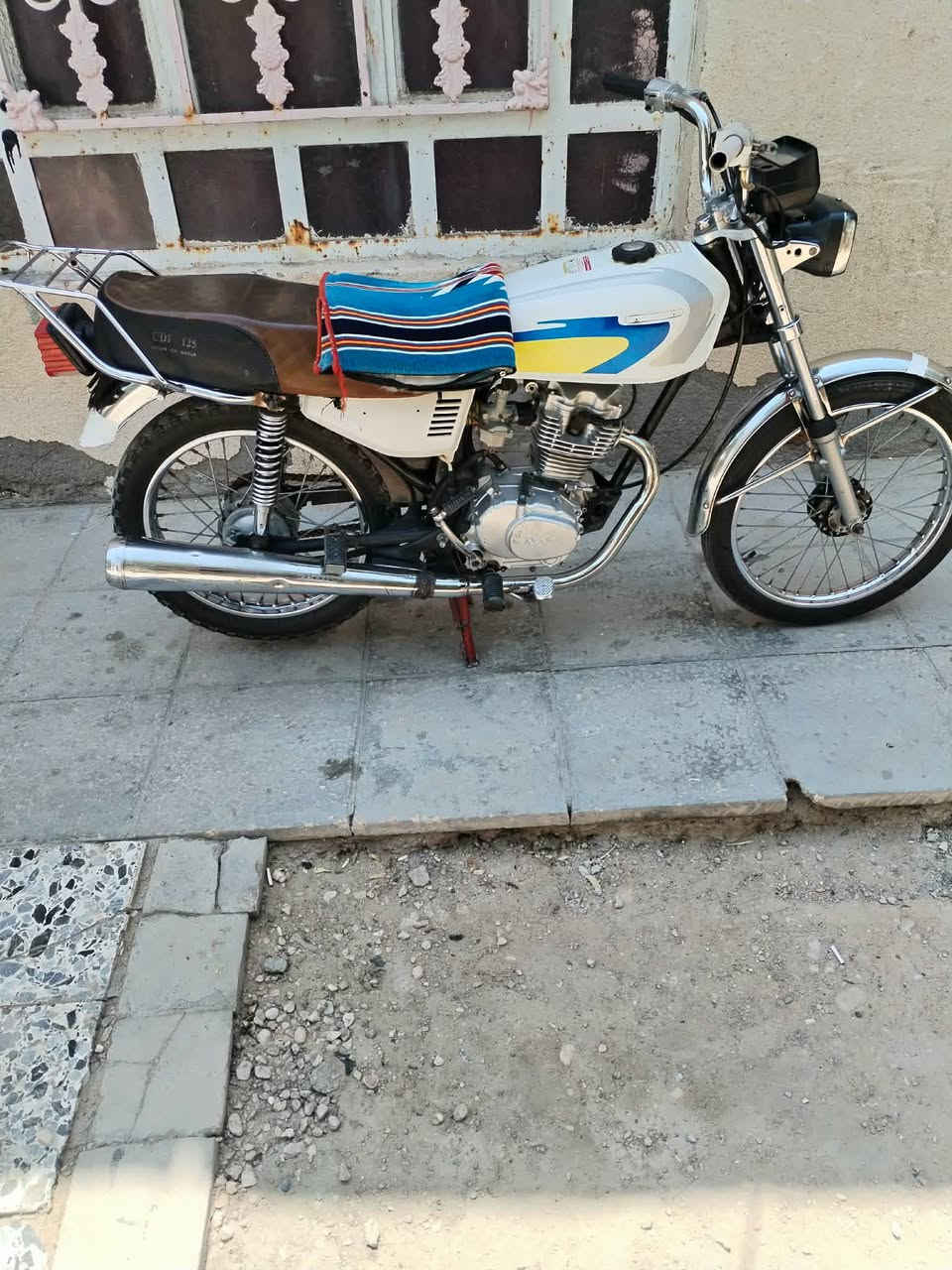 السلام عليكم درجة لبيع أربعة كير درجة حلو مكينه نامه   مكينه ناعمه  ما بيه صوت 
سعره 350وابيه مجال مكاني كربلاء طوريج السياحي ***********
