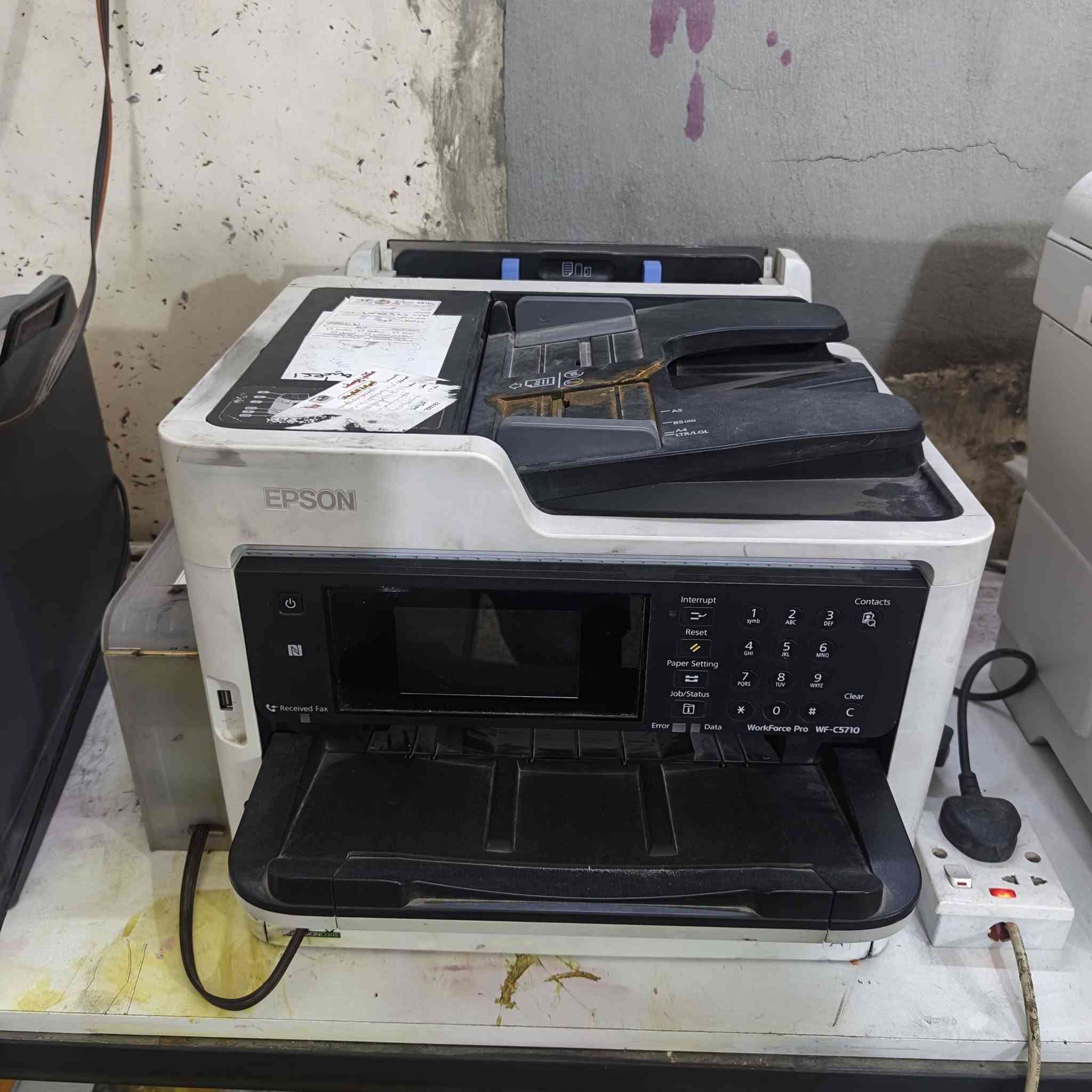 السلام عليكم
طابعة ابسون l805 شغاله 250 الف
طابعة ابسون 5710 عطل بالاسكنر 250 الف
طابعة ريكو اسود شغاله 150 الف 
مكبس اكواب خماسي نضيف جدا استخدام قليل 350 الف 
للاستفسار *********** وتساب

