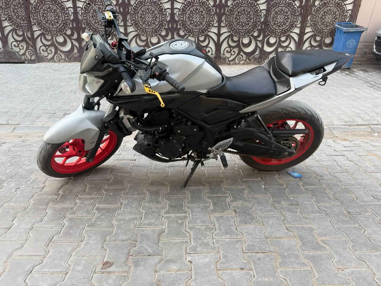 سلام عليكم دراجه MT400 
البيع دراجه حلو شلعه موعدل خير من الله 
سعر 16,5 ورقه بيه مجال الشراي 
الرقم ***********
العنوان بغداد كاضميه

