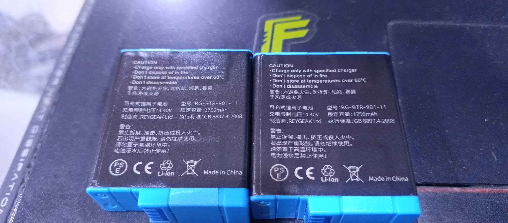 جوبرو 9/10/11 • بطاريتين 1750mAh • شاحن TELESIN