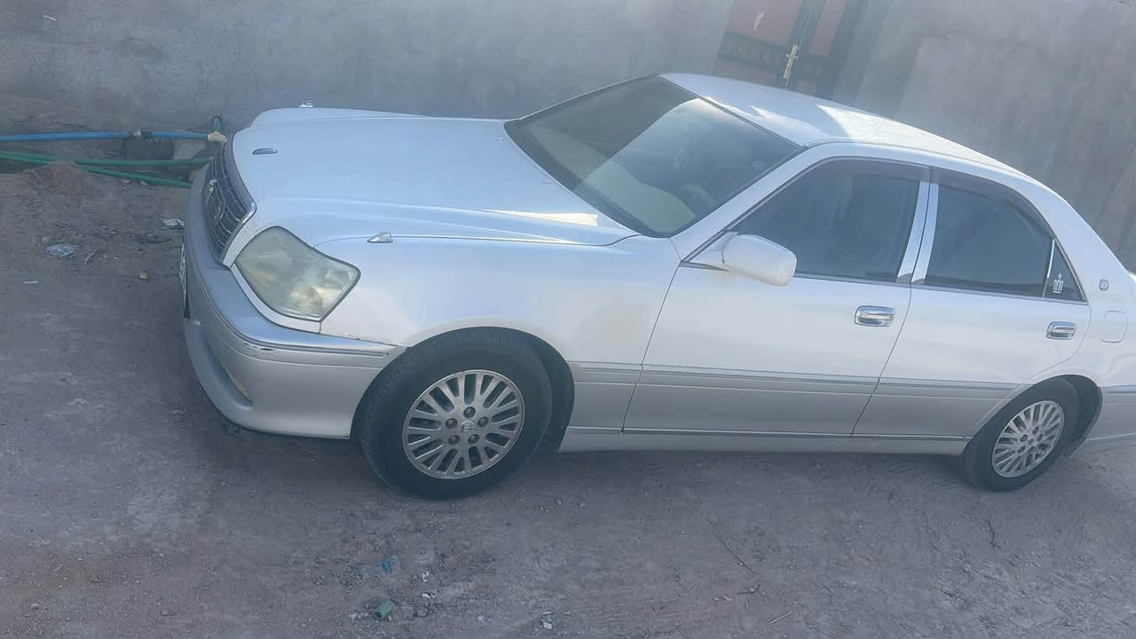 سلام عليكم جنون  مديل 2000 سيارة حلو وجديدة وياحاكم الله وميت هلا سيارة كفالة من كلشي لا كص ولا شي 
سيارة سعرها كلش حلو.     120 وبيها مجال وبخدمتكم وحياكم الله  

‭***********‬ ناصر راضي مكان سيارة البصرة الدير
