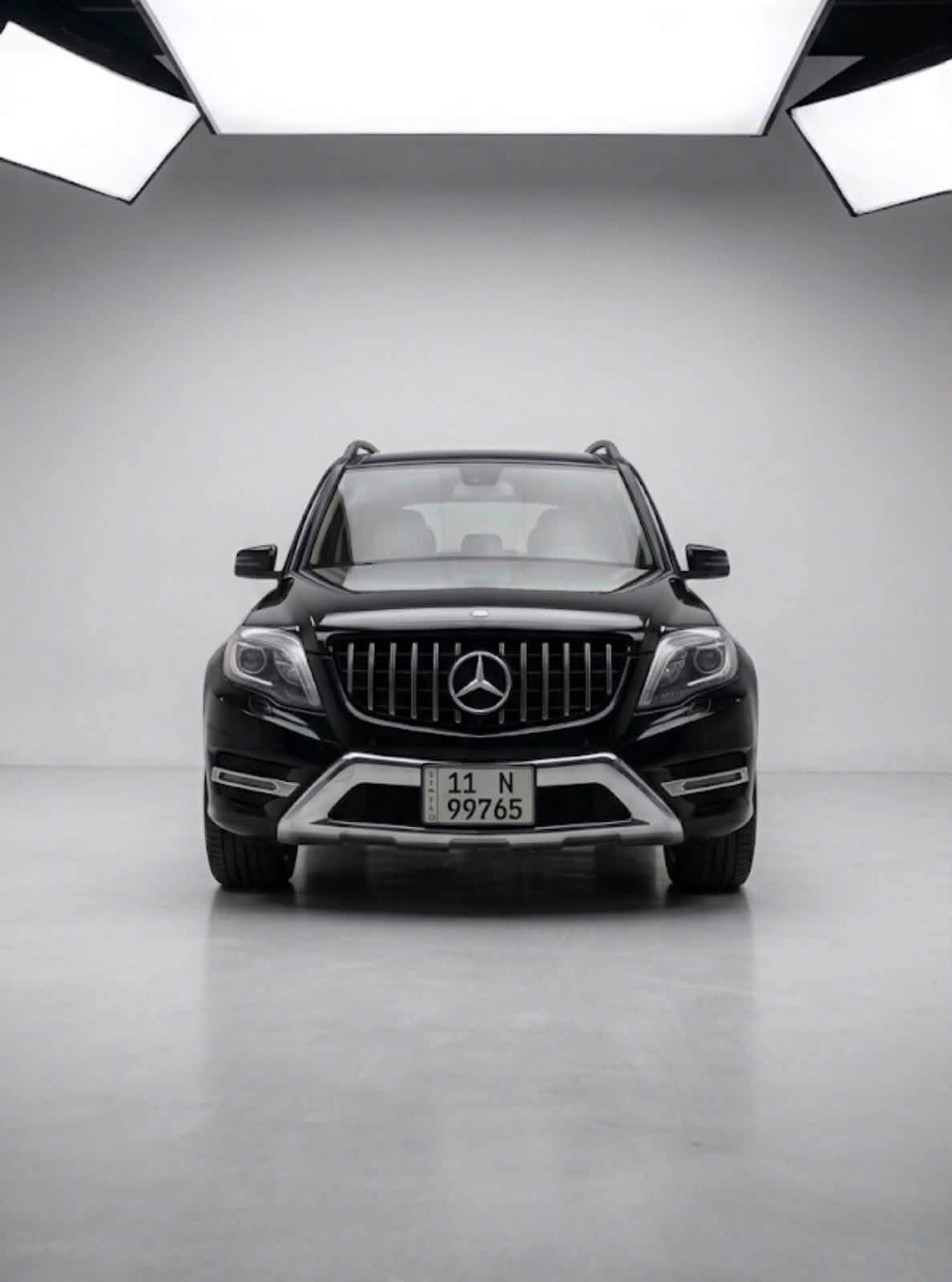 Mercedes-Benz S 350 موديل 2015
* المحرك: V6 سعة 3.5 لتر بنزين، تنفس طبيعي.

* القوة: حوالي 306 حصان.

* العزم: حوالي 370 نيوتن متر.

* القير: أوتوماتيك 7 سرعات 7G-Tronic Plus.

* الدفع: خلفي، وتوجد نسخ 4MATIC بدفع رباعي حسب السوق.

* 0–100 كم/س: تقريباً 6.1 ثانية.

* السرعة القصوى: حوالي 250 كم/س إلكترونياً.

* الوقود: بنزين، ويفضل استخدام أوكتان مناسب حسب توصية مرسيدس.

* عدد المقاعد: 5.

* التعليق: هوائي AIRMATIC في كثير من التجهيزات.

* المقصورة: شاشتان كبيرتان، نظام COMAND، جلد، تحكم كهربائي بالمقاعد، وأنظمة راحة متقدمة حسب الفئة.

* الأمان: مثبت سرعة، حساسات وكاميرات، مراقبة النقطة العمياء، تحذير الاصطدام وغيرها،

تفاصيل اكثر تصال ***********

