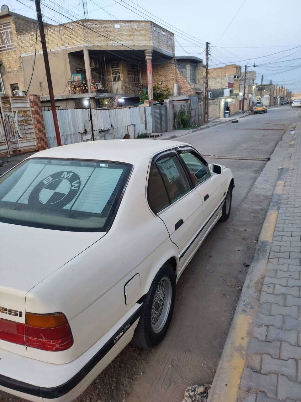 بي ام ٥٢٥ • ١٩٩٢ • جاهزة