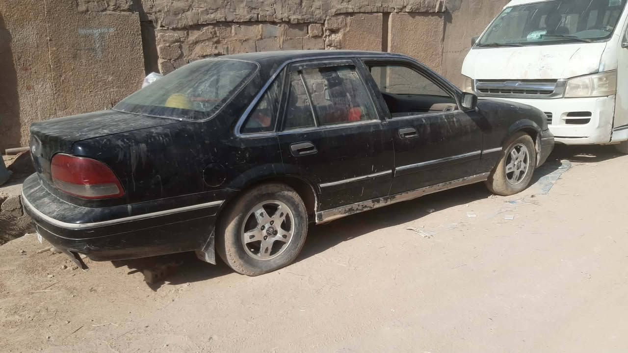 السلام عليكم 
برنس فراشه 1996 
محرك 2000 كير اوتوماتيك 
لاتنقص ولاتبخير  مكفوله من الحادث والضربه القويه غرفتها نضيفه 
كشرتها حلوه رقم واسط حائز ثالث وكاله باركورد بيها من الحائز 
مكاني بغداد نهروان سعر مناسب 
***********
