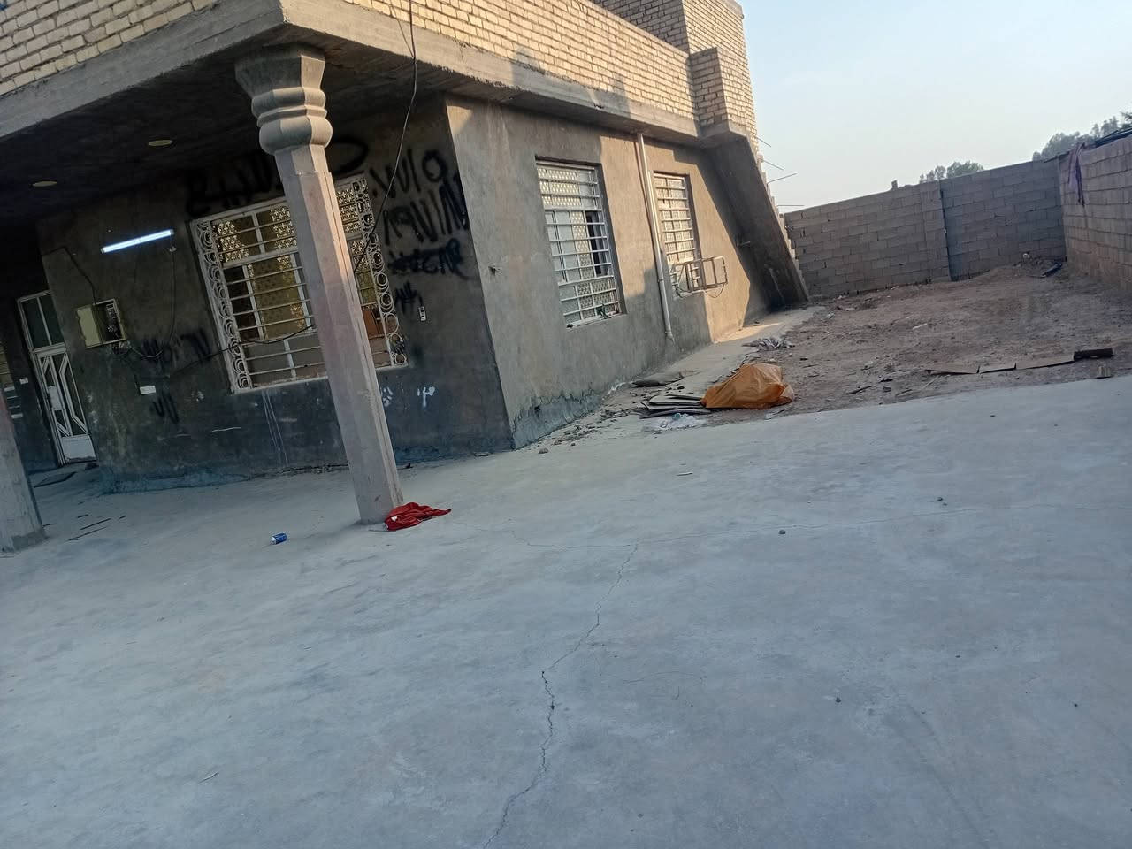للأيجار ***********
