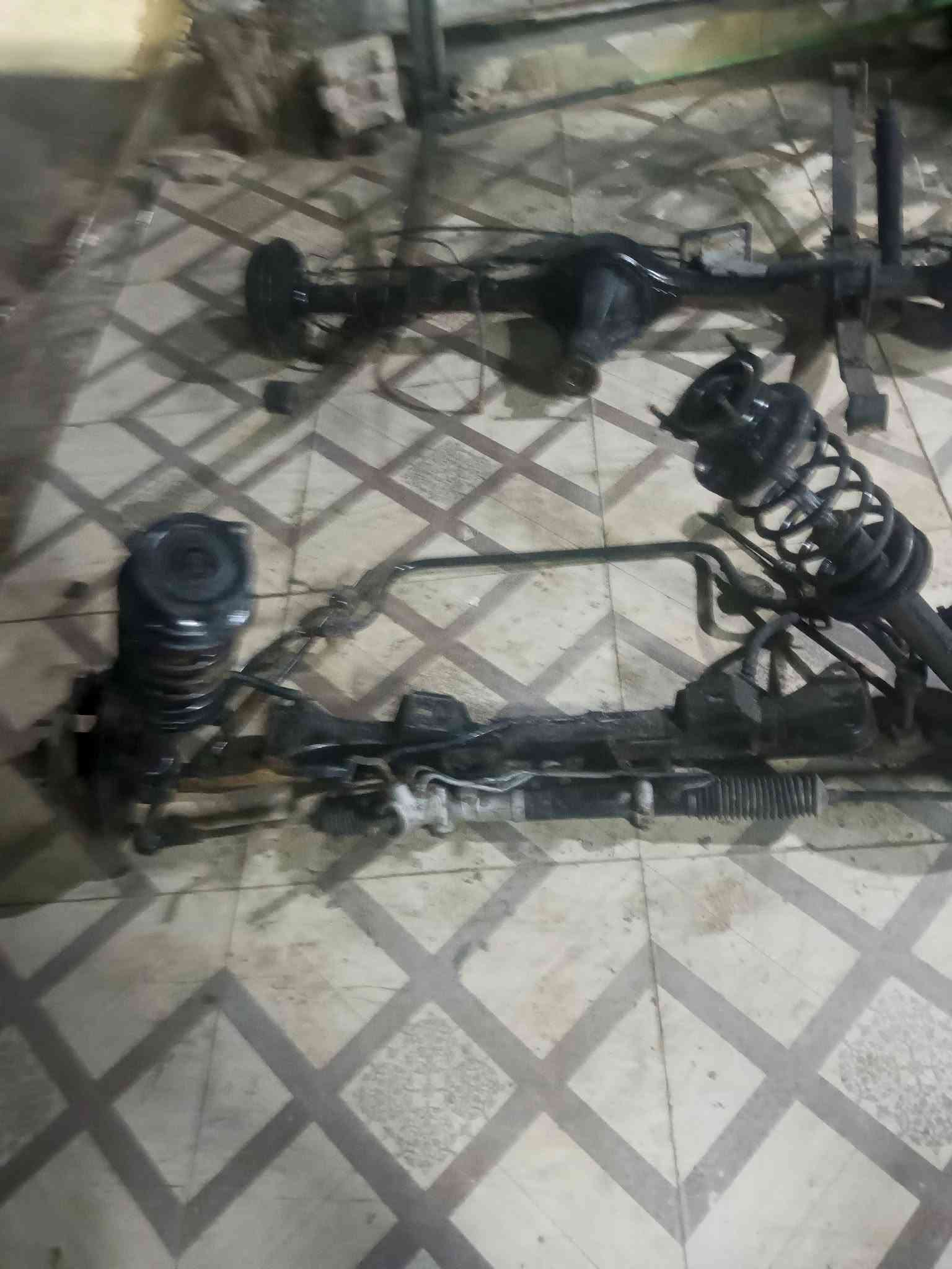للبيع قطع بيجو روى العنوان واسط كوت رقم الهاتف ***********
