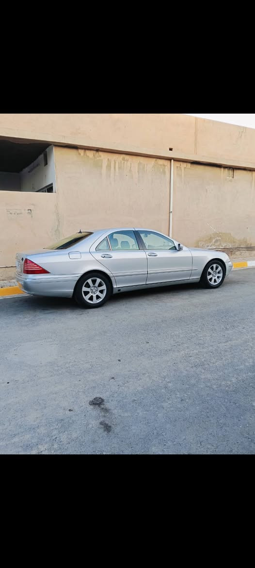 للبيع مارسدس 2001الموديل  رقم دهوك كشنات كهربائي مرايات شفط تايرات جديد شاشه ايباد ارباك اربع بوب فول مواصفات كير محرك جديد ترايك للبصره 6سلندر سعره خابر وتدلل ***********
