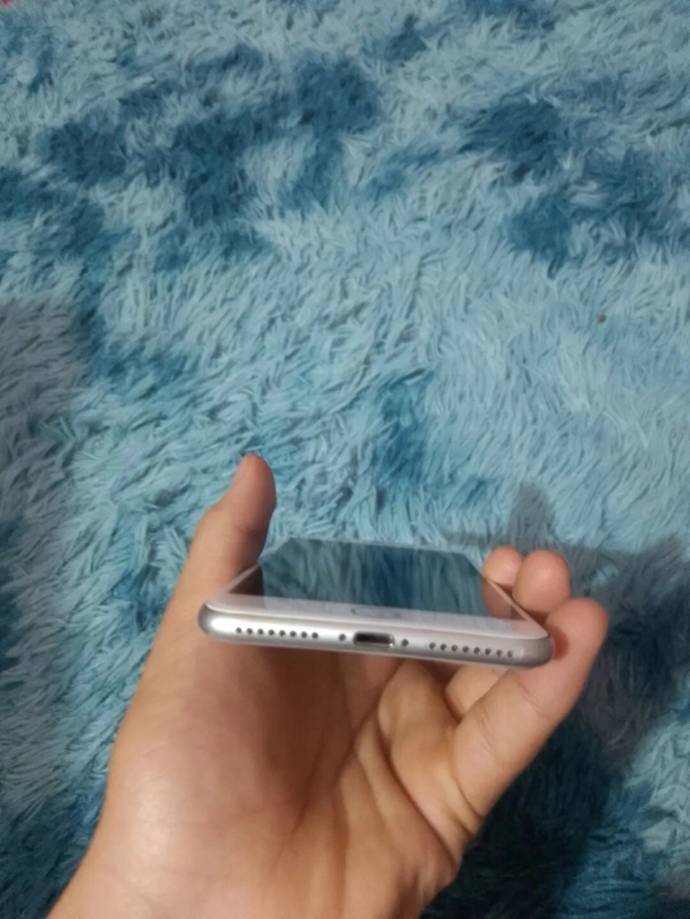 سلام عليكم مبايل ايفون 7بلص للبيع ذاكرته 128 بطاريته 79 السعر 135 وبي مجال هاذه رقمي /***********