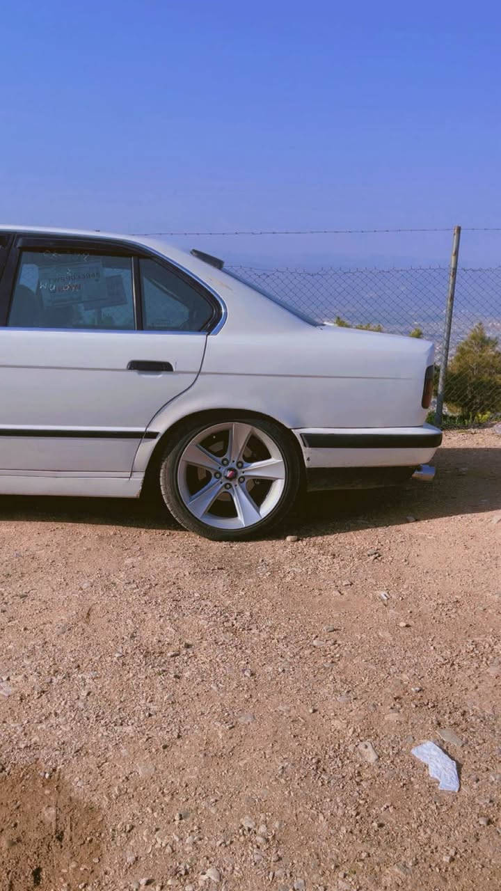 BMW بي ام اصل525موديل90محدثه95مكينه صقر كير عادي تخم تاير جديد ويل هامان تبريد تدفه سياره خير من الله ترايك وين متريد ع شرط رقم*********** كالار, السليمانية
