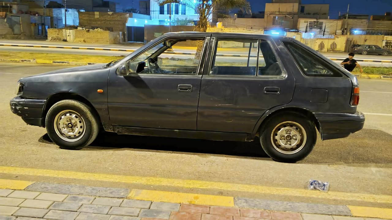سلام عليكم 
 هونداي أكسيل للبيع 
موديل 1990 
كير ومكينه حداديه تخم تاير السياره جاهزة 
راعيه جاري رقم نجف 
السعر 18 وبيه مجال للشراي 
المكان النجف الكوفه شارع المطار 
الاتصال *********** ديوانية, القادسية
