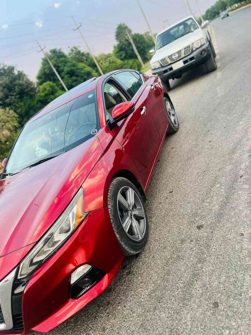 سلام عليكم
نيسان التيما 2019 SV 

وارد امريكي بدون قطرة صبغ فقط بارد مكانات بدون حادث بدون ايرباك كله سليم 

مواصفات 

شاشة 

كامرة

رادارات امامي او خلفي 

نقطة عمياء 

سياقه ذاتيه 

تدفئه كشنات 

سلايد روف 

كشنات كهرباء 

ستيرين هيتر 

تحكم ستيرين 

محرك 2500 4 سلندر 

ماشية 77 الف 

رقم اربيل بسمي هزة جديدة رقم جديد بدون نقوصات تخم تاير جديد 

السعر 130 وبيه مجال تدلل تجي تاخذ السياره وتمشي بس لا تكسر بيها

عنوانها ديالى 

***********
