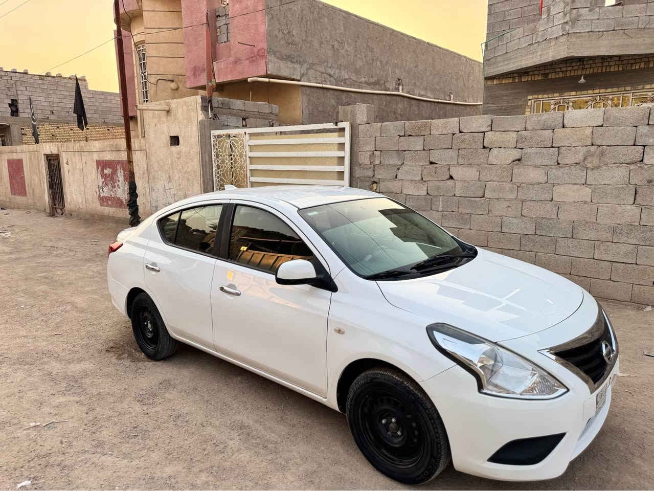 نيسان سني هندي موديل 24 مرقم بصرة شهداء جاهز وكالة أم الباركود سنتين تصير باسمك

السيارة كلش حلوة وجديدة مبدل قبق جنطة وجاملغ خلفي صبغ  ماشية 55 الف مكينة كير حدادة تبريد كلة جاهز

السعر 95 

مكان السيارة البصرة شط العرب 

*********** البصرة, العراق

