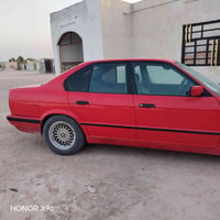 525 كير عادي 5نمره محرك 6مسكر عدل  تبريد سياره جاهزه ماعدا البنيد مبدل...