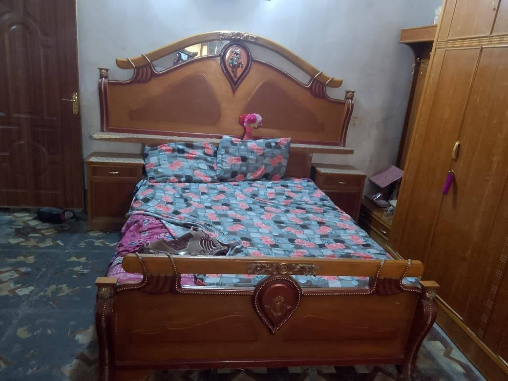 السلام عليكم متاحة غرفة اخشاب صاج مو سوگيه تسكام مستخدمه سعرهه تتصل وتدلل *********** كويريش حي الربيع
