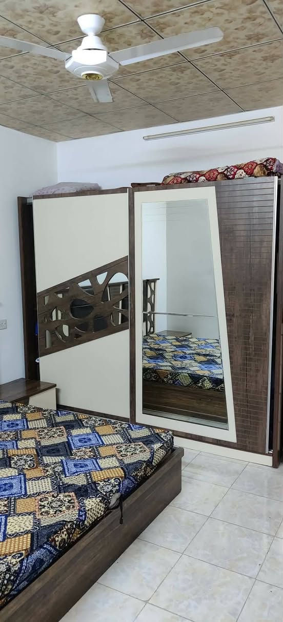 عندي هاي غرفه ب350اريدها بس بيها مجال ***********
