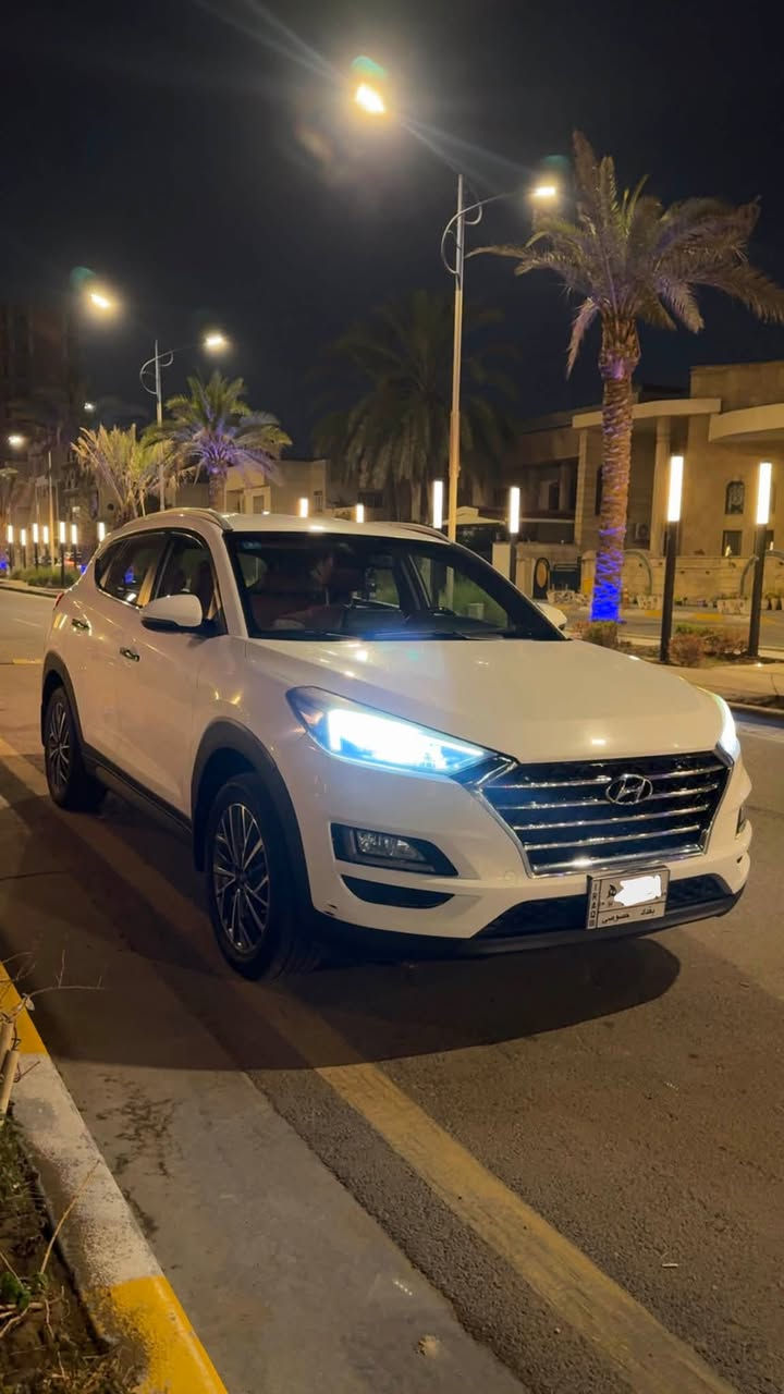 توسان موديل ٢٠١٩
خليجية فول عدى الفتحة 
كوري 
كفالة عامة 
رقم بغداد تحويل مباشر 
النظافة كدامكم و السيارة مال جناي من ماخذيها زيرو 
ماشية 194,000 km 
مكان السيارة بغداد اليرموك  
للاستفسار: ***********
