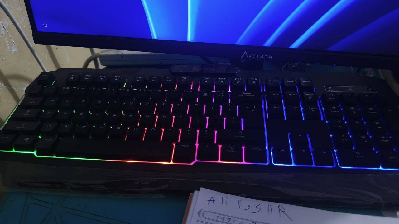 حاسبه دسكتوب للبيع
المعالج AMD R5 5600X رايزن 
كرت الشاشه RTX 3060ti للعلم اقوه من كل الكروت القبله والبعده 
الرامات 16 گيگه تردد 3200
بيهه هارد واحد 256g
باقي التفاصيل موضحهه بل صور
مع شاشه Ave ron full HD 180 HZ
و يو بي اس lamassu 1500va
وموس وكيبورد من ماركة msi
واي معلومه راسلوني هذا رقمي ***********

نص مكتوب في الصور:
- ١٣:٢٥ الجمعة، ٢٧ شباط
- العثور على إعداد
- النظام > حول
- مساحة التخزين
- 238 GB
- تم استخدام 147 GB من 238 GB
- بطاقة الرسومات
- 8 GB
- NVIDIA GeForce RTX 3060 Ti
- ذاكرة RAM المثبتة
- ١٦,٠ غيغابايت
- السرعة: ٣٢٠٠ MT/s
- المعالج
- AMD Ryzen 5 5600X
- 6-Core Processor
- 3.70 GHz
- Ali_SHR
- B450M DS3H
- إعادة تسمية هذا الكمبيوتر
- نسخ
- مواصفات الجهاز
- اسم الجهاز
- AMD Ryzen 5 5600X (3.70 GHz)
- معرف الجهاز
- A4BE23B8-FEB9-4C0B-8538-31AB80B1E551
- معرف المنتج
- 00330-80000-00000-AA797
- نوع النظام
- نظام تشغيل بإصدار ٦٤ بت، ومعالج يستند إلى x64
- القلم واللمس
- لا يتوفر إدخال باللمس أو بالقلم لجهاز العرض هذا
- ارتباطات ذات صلة
- المجال أو قاعدة المعارف
- حماية النظام
- إعدادات النظام المتقدمة
- مواصفات Windows
- الإصدار
- Windows 11 Pro
- 25H2
- تم التثبيت في
- ٢٠٢٧/٠٢/٠٣
- إصدار نظام التشغيل
- ٢٦١٠٠,٧٩٢٢
- تجربة
- حزمة تجربة مزايا Windows 1000.26100.300.0
- اتفاقية خدمات Microsoft
- شروط ترخيص برامج Microsoft
- CE
- بحث