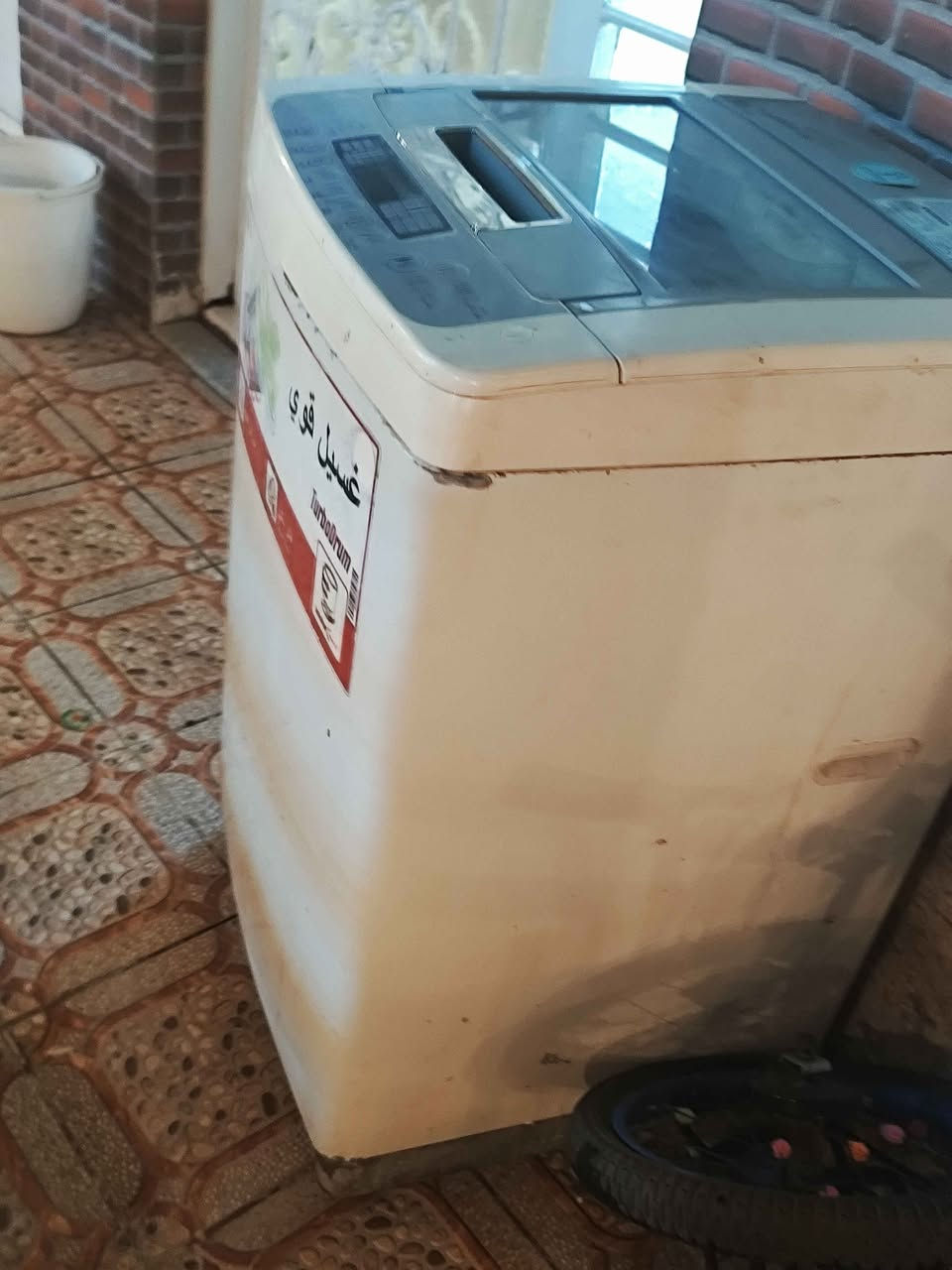 عندي غاسلة نوع LG فتحة علوية اصلية الباب الاول حجم 8 كيلو شغالة تمام
للبيع بسعر ١١٠ الف مكاني حي القادسية بغداد الكرخ
*********** بغداد, العراق
