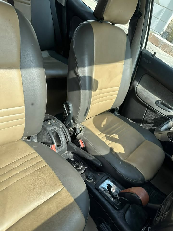 🚗 للبيع بيجو موديل 2007

✨ السيارة نظيفة جداً

✅ ما بيها ضرر

💰 السعر: ٥٠ $ قابل للتفاوض

📍 الموقع: بغداد –  الرصافة

للتواصل الاتصال على***********
