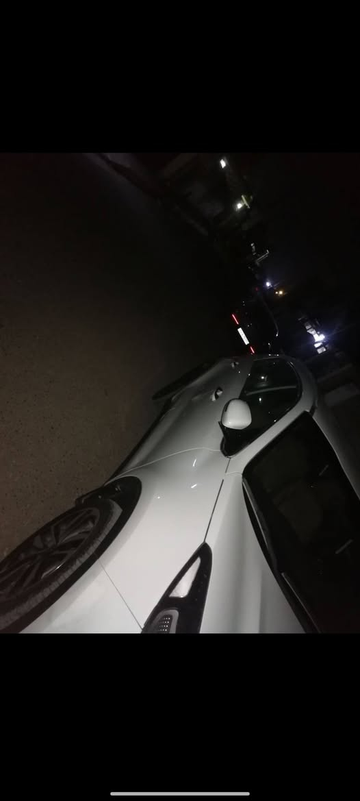 السلام عليكم كيا سبورتج موديل 2020 كفاله عامه ماعدا كارت باب السائق وباب السدر ماشيه 118 السعر 170 وبيه مجال للاستفسار الرقم 
***********
