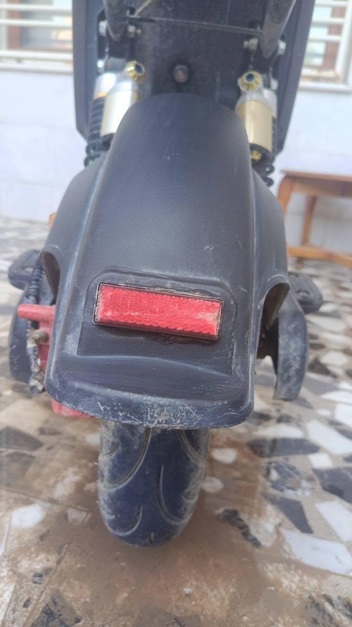 السلام عليكم دراجه شحن للبيع نضيفه بسعر مناسب 3500 وبيه مجال مكلف بل نشر حله +9647829366650
