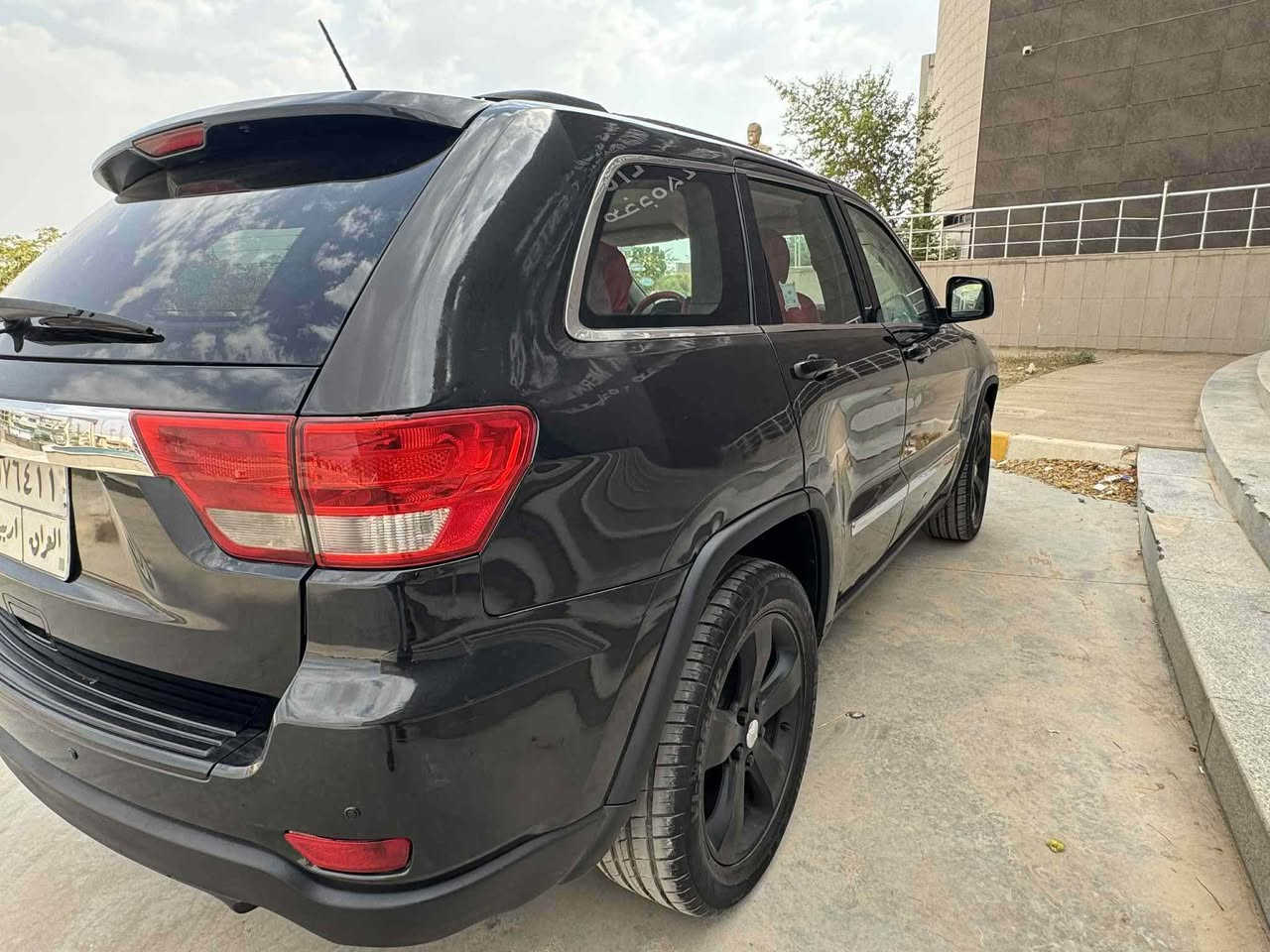 سلام عليكم 
جيب لاريدو موديل ٢٠١١   ٦ سلندر كير محرك ما بي عيب تبريد تايرات حدادية امامي خلفي ما بي عيب  السياره صبغ عام تعديل  قليل راس الشاصي الامامي فقط سنويه منتهيه  
السعر ١٠٥ مكان سياره كركوك 
مو شراي لا تخابر  *********** كركوك, العراق
