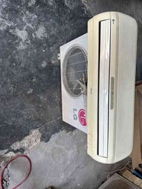سبلت LG. ١طن عاطل  ١٠٠ الف. بغداد الجديده. ٠٧٧٠٨٨١٣٠٤٠