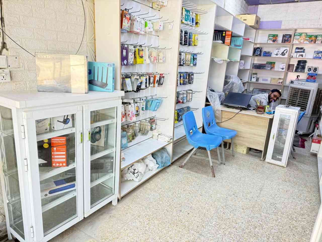 مكتب كامل • حله المهندسين • طابعات ملونة