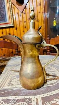 دلة • ٣٨سم • مختومة