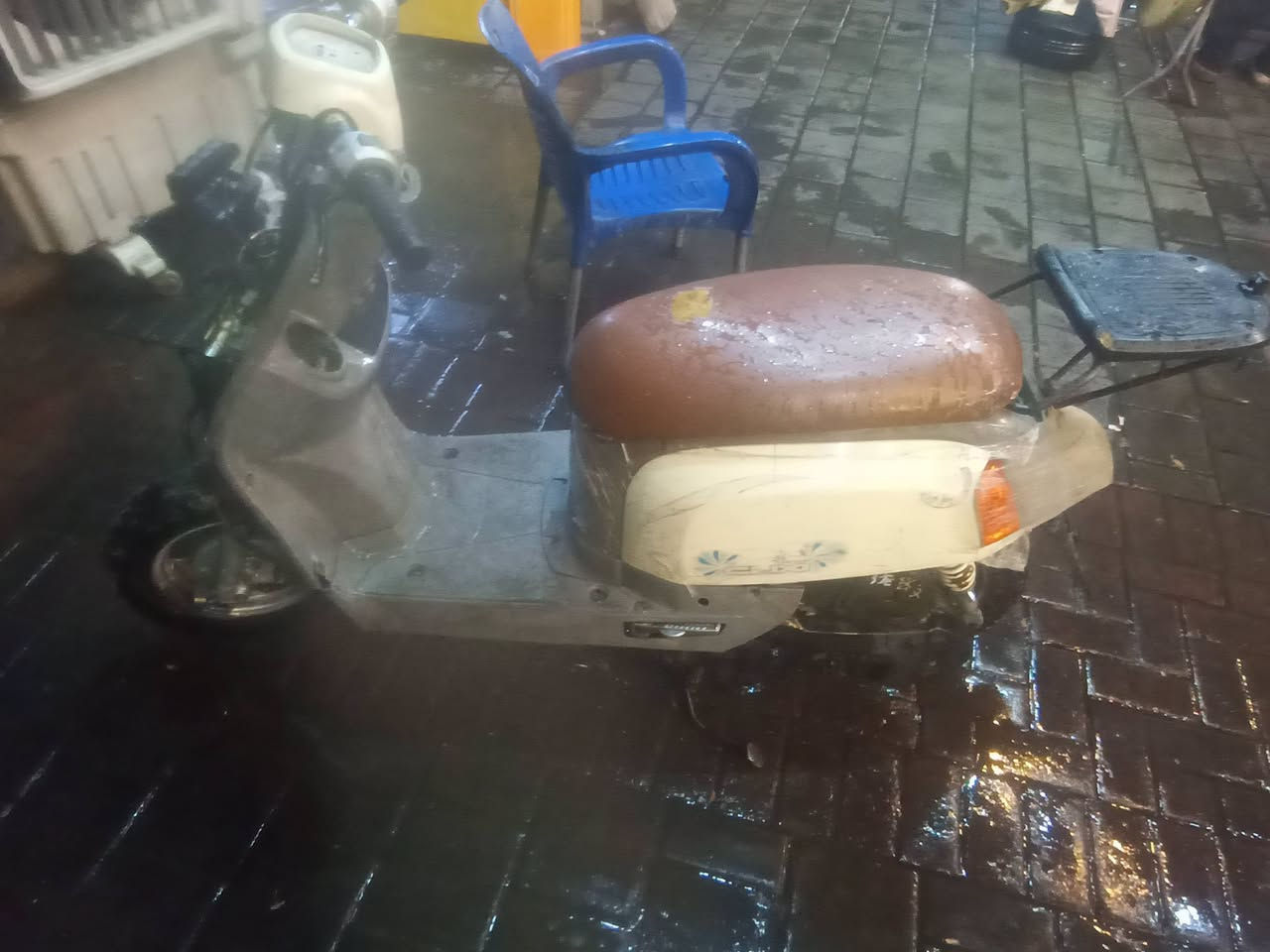 للبيع
