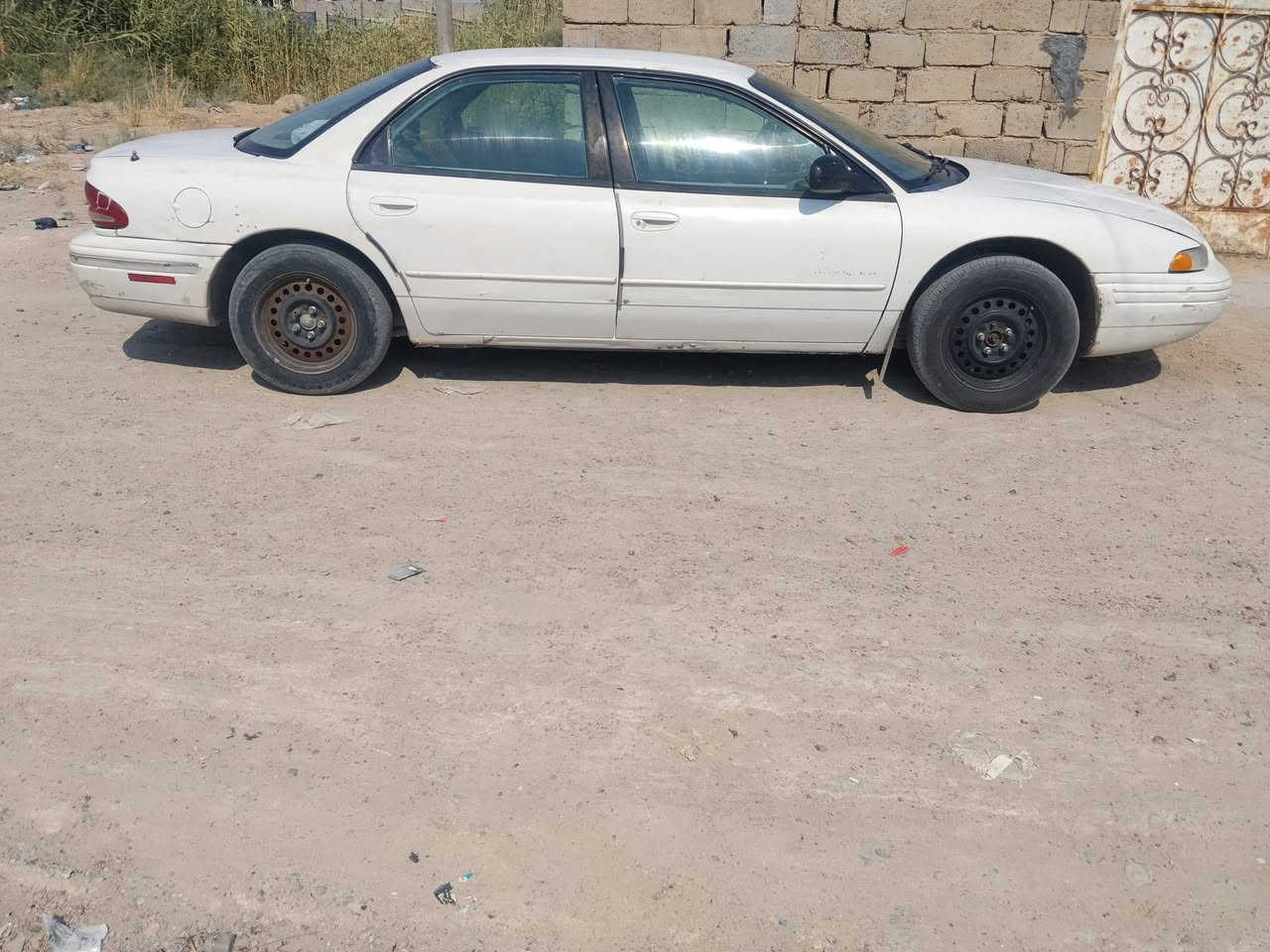 سلام عليكم ورحمه الله وبركاته سياره دوج البيع سياره نذيفة وحلوة وصدر جديد امامي وخلفي مكينة نذيفة وحلوة محرك 3300 ماعدة بس الكير بي شوية تخير السعر 27 وبيها مجال    ***********,,,,***********
