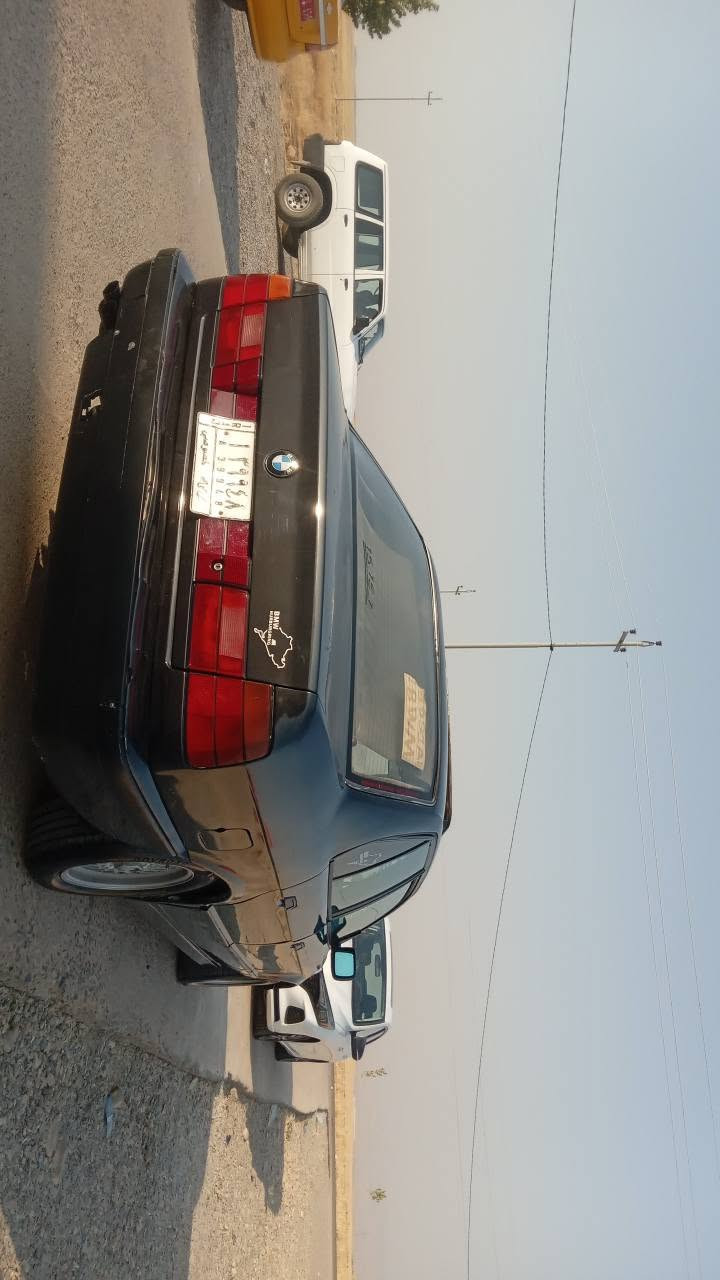 بە ناوی خوای گە ورە/BMW 525 مودێل 1990 فول مواسە فات بە س گێڕی عادییە جام کارە بای سە قف سلات تە بریت  مە کینە کە پسی دیجیتاڵ گێڕوومە کینە ی بە شە رتی فیتە ر تە قە وڕە قە ی بە شە رت سە یارە کە بێ مە سرە فە ماڵی دۆستە ڕە قە م کرکوکە سە نە وی پلاستیك هه تا2029 تازە یە تە حویل بڕاوە مووس بە شە رت کارتی بە نزینی هه یە نرخی 40 گە ڵاو معامە لە یکی کە م ژمارە مۆبایل  ***********
*********** 
هاوڕیان گۆڕینە وە و قیستم نییە بەس فرۆشتنە 
لە سە رئیزنی ئادمین شمشمل, السليمانية
