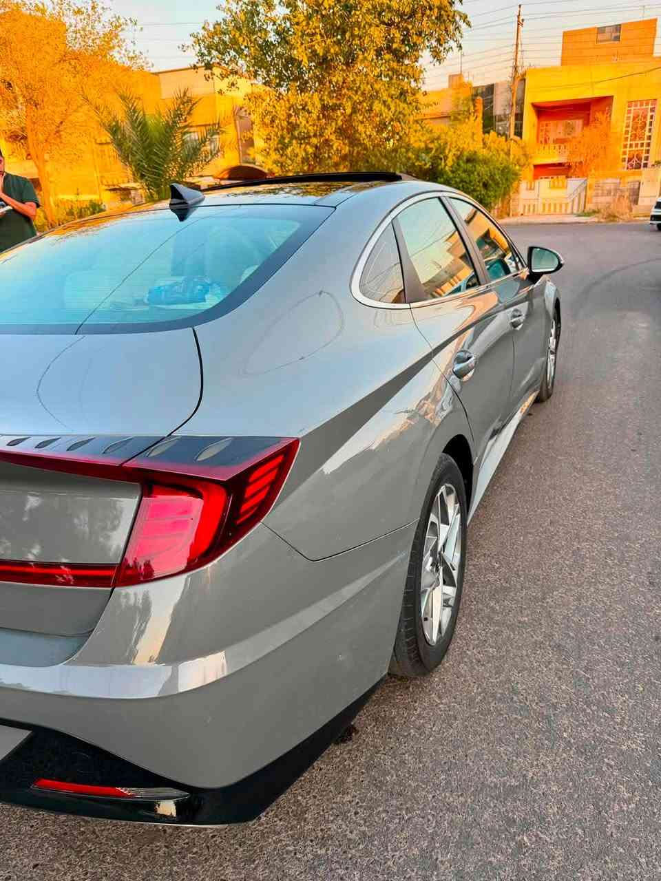 سوناتا 2023 بغداد تحويل ثاني يوم 
فول مواصفات 
حادث بسيط بدون ايرباك 
كامله بدون نواقص
***********
