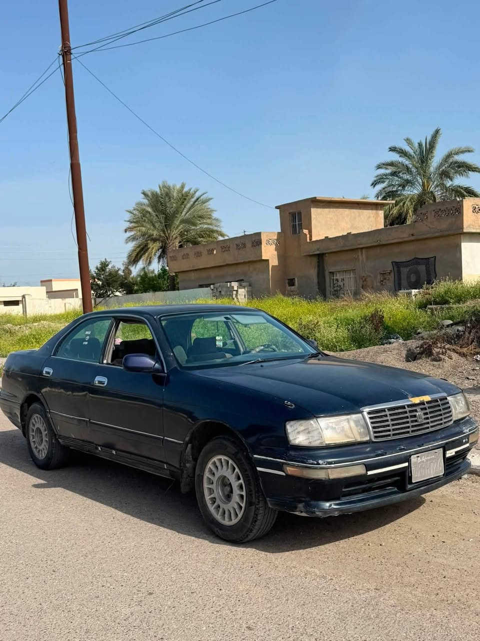 سلام عليكم سياره بطه حبل للبيع كير محرك شرط تايرات جددالباقي شوف السعر 17وبيه مجال الشراي ينتصل ***********
