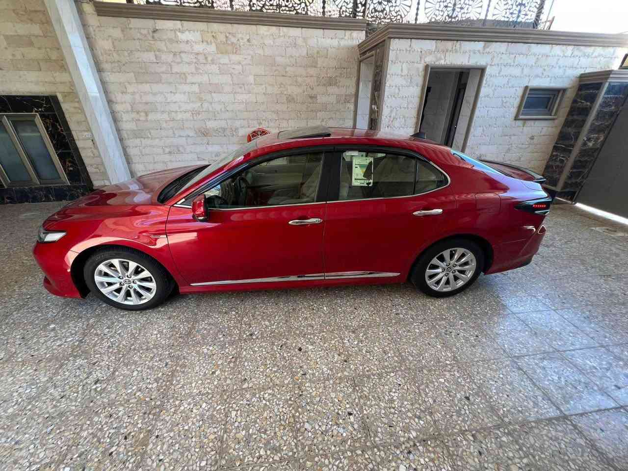 كامري 2020 خليجي ساز محرك 2500 مكفوله من الصبغ والضربه والفتح والتبديل كفاله حتى الدعاميات بسمي شخصاا مكان السياره بغداد المنصور رصعه بالهلال الايمن والايسر ومسحوبات bdr متبين ماشيه 93 الف سعر السياره 205 وبيها مجال *********** وات ساب موجود ايضا امراوس حسب السياره بغداد, العراق
