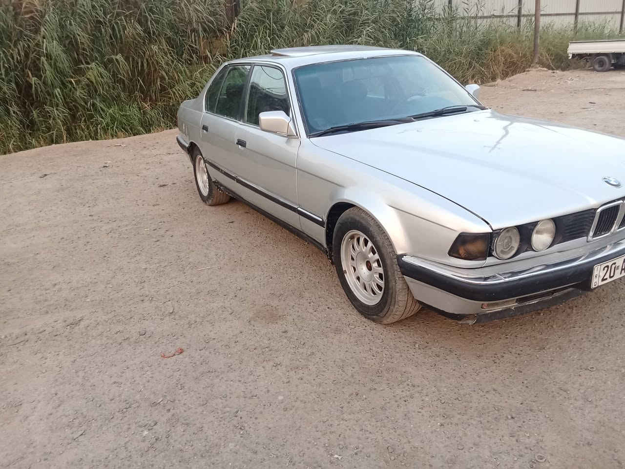 السلام عليكم للبيع بيئم 735 موديل 91 جاهزه كير محرك كفاله تبريد فقط بدلت محرك طار غاز تخم تاير صدر جديد مكفولا من ضربه فقط صبغ اثر جراد داخل كلش نضيف سلايت شغال كلشي بيها شغال وعل بلاد السعر 45 استفسار اتصال او مراسلا خاص ***********
