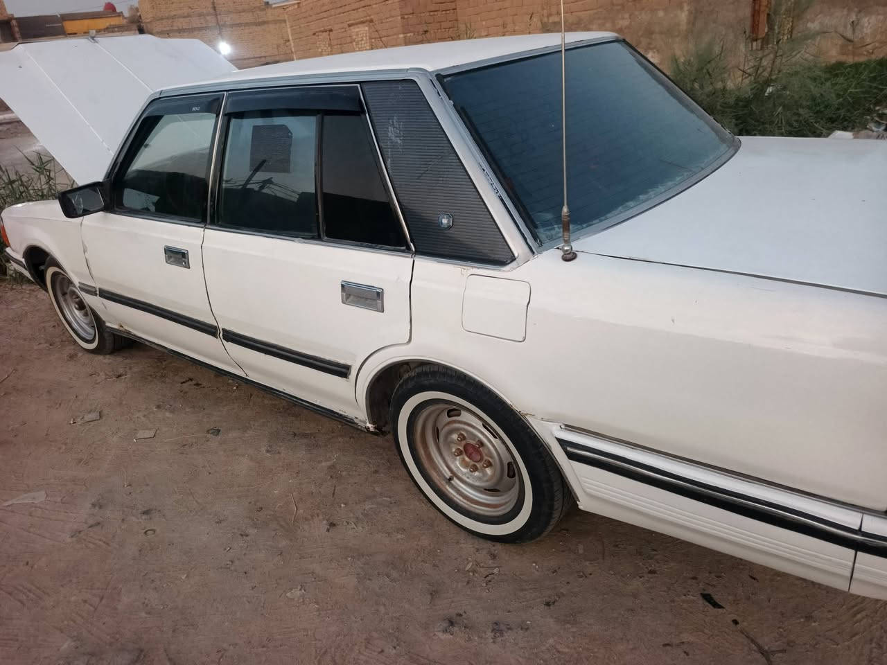 سلام عليكم  سوبر مديل 85  مكينه وكير كارتون توني شادهن في فتي حداديه توني نافضه تخم تاير ويل عادي تبريد ثلج راس ثور دواخل تخبل ترايك وين معجبك رقم كربلاء صدامي راعيه بل حله وبيه وكاله بسوق شيوخ سعر 30وبيه مجال قليل رقم الهاتف ‏‪***********‬‏ مكان سياره ذي قار سوق الشيوخ حي العسكري
