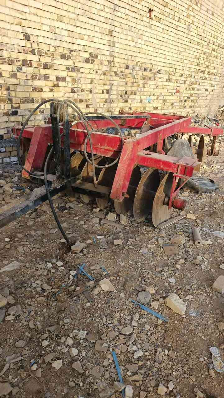 دسك ١٨ • للبيع • صوت