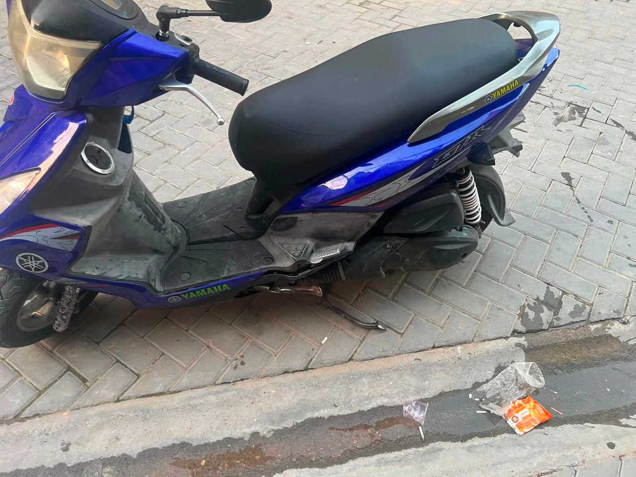 جي تي ار  مكينه مكفوله
مكينه خرسه كلشي شغال بيها مستعجل عله بيعتها
مكاني بغداد

 ***********
