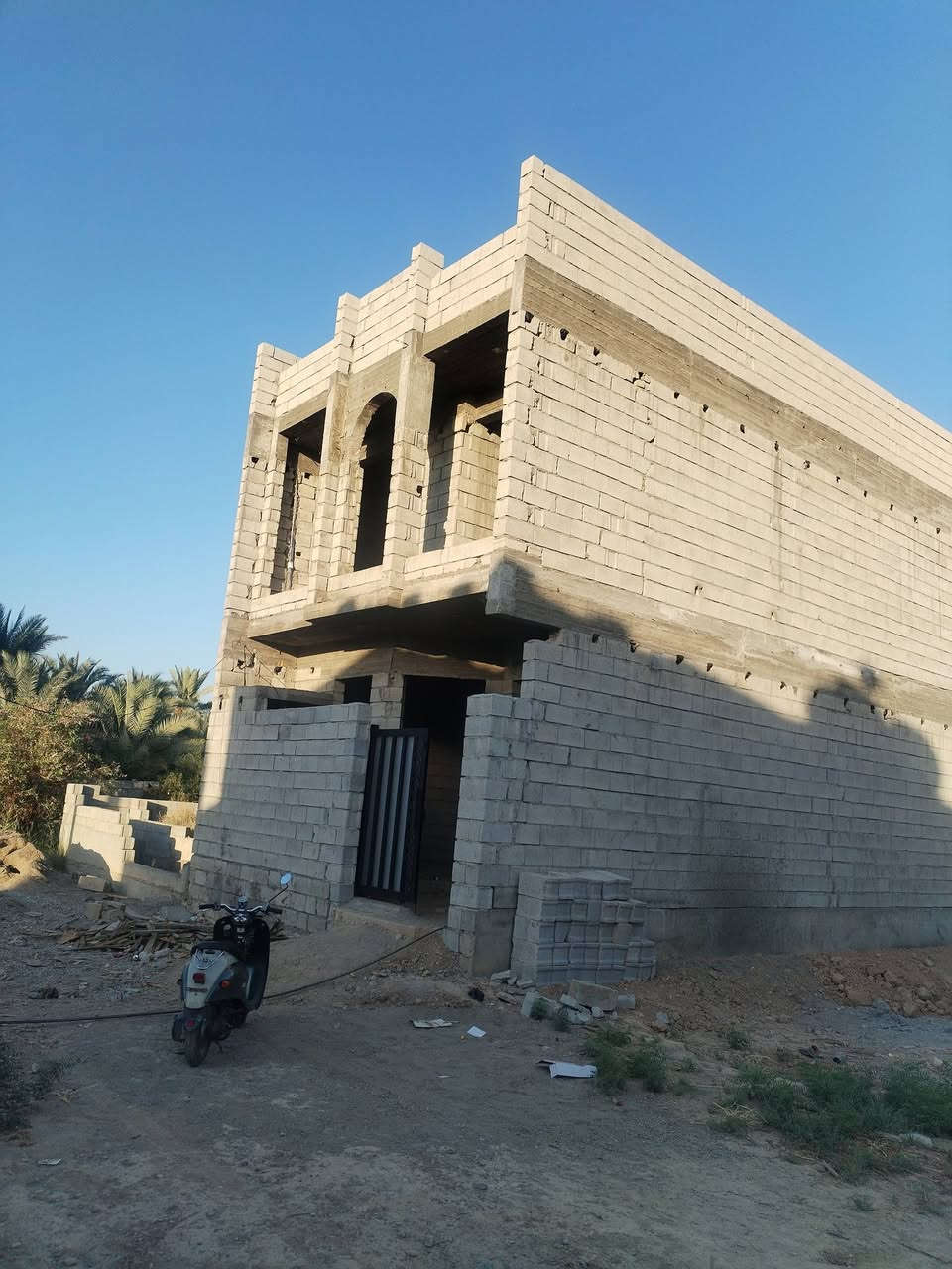 سلام عليكم هيكل للبيع  ١٠٠ متر عرض ٦٧٠  نزال ١٥ زراعي سند ٢٥ الموقع بعقوبه تقاطع القدس شارع بلا حدود قرب كلية بلاد الرافدين للاستفسار ***********
