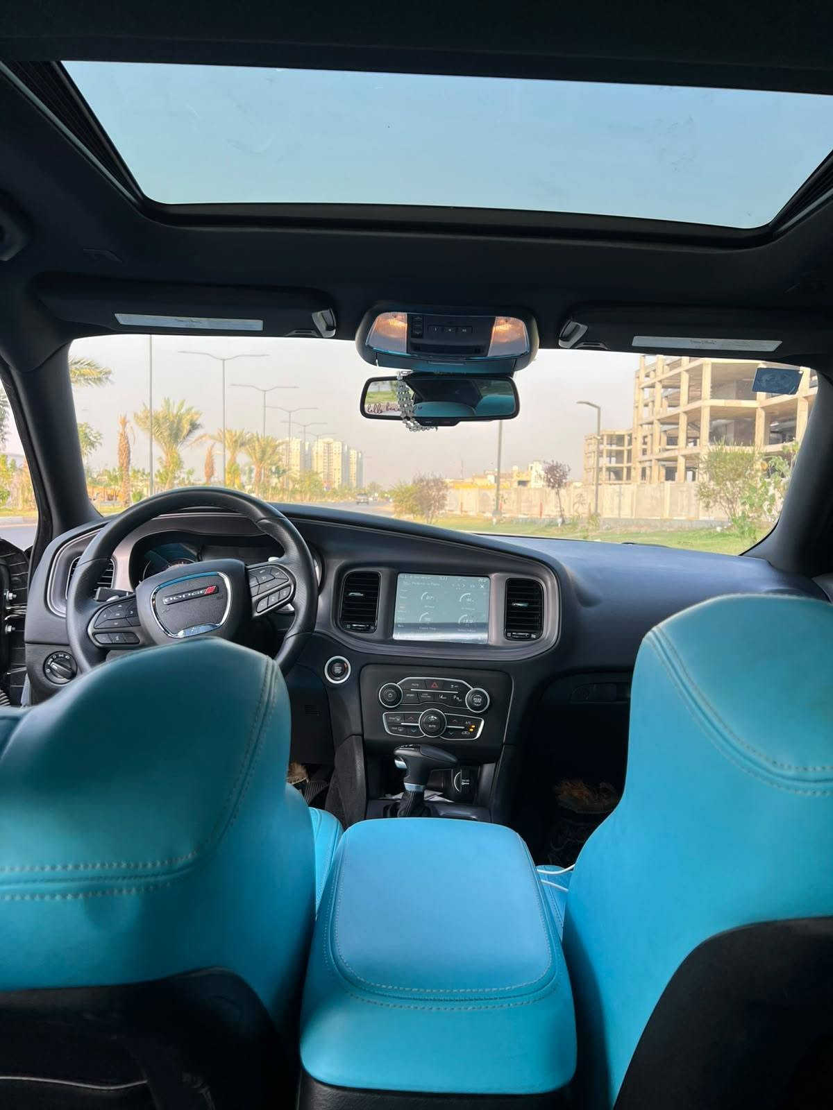 السلام عليكم 🌹

🚘 دوج تشارجر 2023 Last Call RT 5.7 Blacktop

🔹 5700 HEMI V8
🔹 فتحة
🔹 رادار أمامي
🔹 توقف ذاتي
🔹 جلد
🔹 شاشة كبيرة + Apple CarPlay
🔹 حساسات + كاميرا خلفية
🔹 Blacktop، مواصفاتها معروفة

📍 رقم بغداد
السيارة باسمي، تحويل ثاني يوم.

🇮🇶 السيارة داخلة العراق شهر 11 / 2025
📊 دخلت ماشية 25 ألف ميل، وحاليًا ماشية 31 ألف ميل
السيارة مرقمة ومشت على إيدي لحد هذا اليوم.

🛠️ الحادث: فقط بنيد صبغ

💰 السعر: 275$ وبيها مجال بسيط
للاستفسار ع الرقم *********** بغداد, العراق
