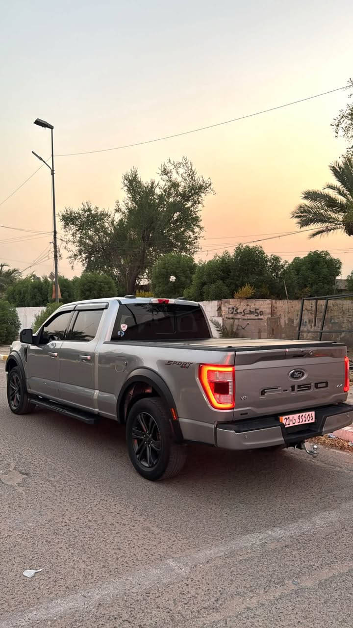 سلام عليكم للبيع 🔥 Ford F-150LARIAT 2023 – 🔥

🚘 الموديل: F-150 2023LARIAT
⚙️ المحرك: 5.0 V8
🔄 گير: أوتوماتيك طياره عشر نمر 
🛞 دبل 4×4

✨ المواصفات:فول عد البنوراما
• جلد فاخر
• كراسي أمامية كهربائية + ذاكرة
• تبريد وتسخين المقاعد
• تسخين الستيرن
• شاشة كبيرة 12 إنچ
• Apple CarPlay + Android Auto
• كاميرا 360°
• حساسات أمامية وخلفية
• مراقبة النقطة العمياء
• رادار + مثبت سرعة متكيف
• تحذير مغادرة المسار
• فرملة طوارئ أوتوماتيكية
• تشغيل عن بُعد
• دخول وتشغيل بدون مفتاح
• شحن لاسلكي
• إضاءة LED كاملة
• مرايا كهربائية قابلة للطي
• فتحة خلفية كهربائية
• نظام صوت B&O
• شاشة معلومات رقمية
• دفع رباعي 4×4
• ويل 20 إنچ
• كاميرا خلفية
• حساسات مطر
• إضاءة داخلية Ambient
.بصمات بل ابواب 
.هوك خلفي 

رقم سليمانيه بسمي وكاله او تحويل 
بيه باج تضليل 80‎%‎ 
ماشيه 56الف  

السياره وارد كندي كلين حادثه فقط  سرقه مري جانبيه 
مكانه بغداد شارع فلسطين 
السعر 35000$او بيه مجال نشاءالله 
***********
