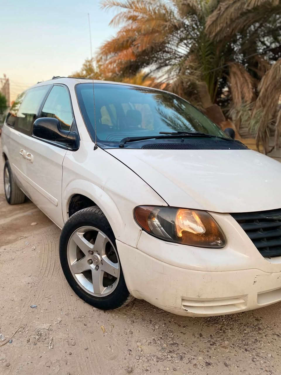 للبيع
كرايسلر فيوجر2007 

مكينة 3300

7 راكب 

مكينة وكير نظيف 

تخم تاير جديد

مكان السيارة بغداد الشعلة

السعر 70 وبيها مجال 

***********
