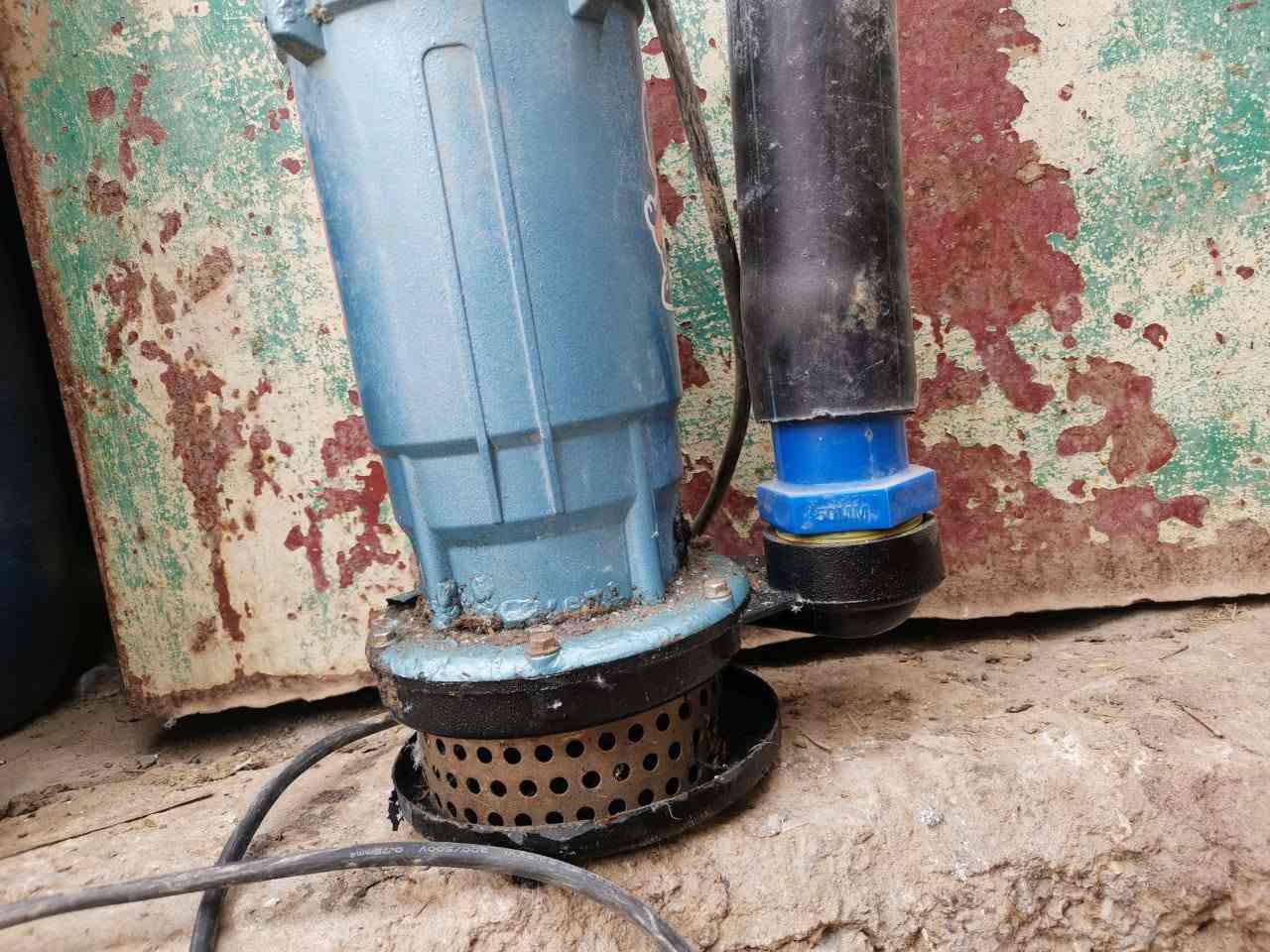 ماطور غطاس • ٢ انج • نظيف