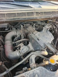 عندي كير ومحرك للبيع ياباني شرط الشغل V8 سلندر نوع 1UZ   07810011787