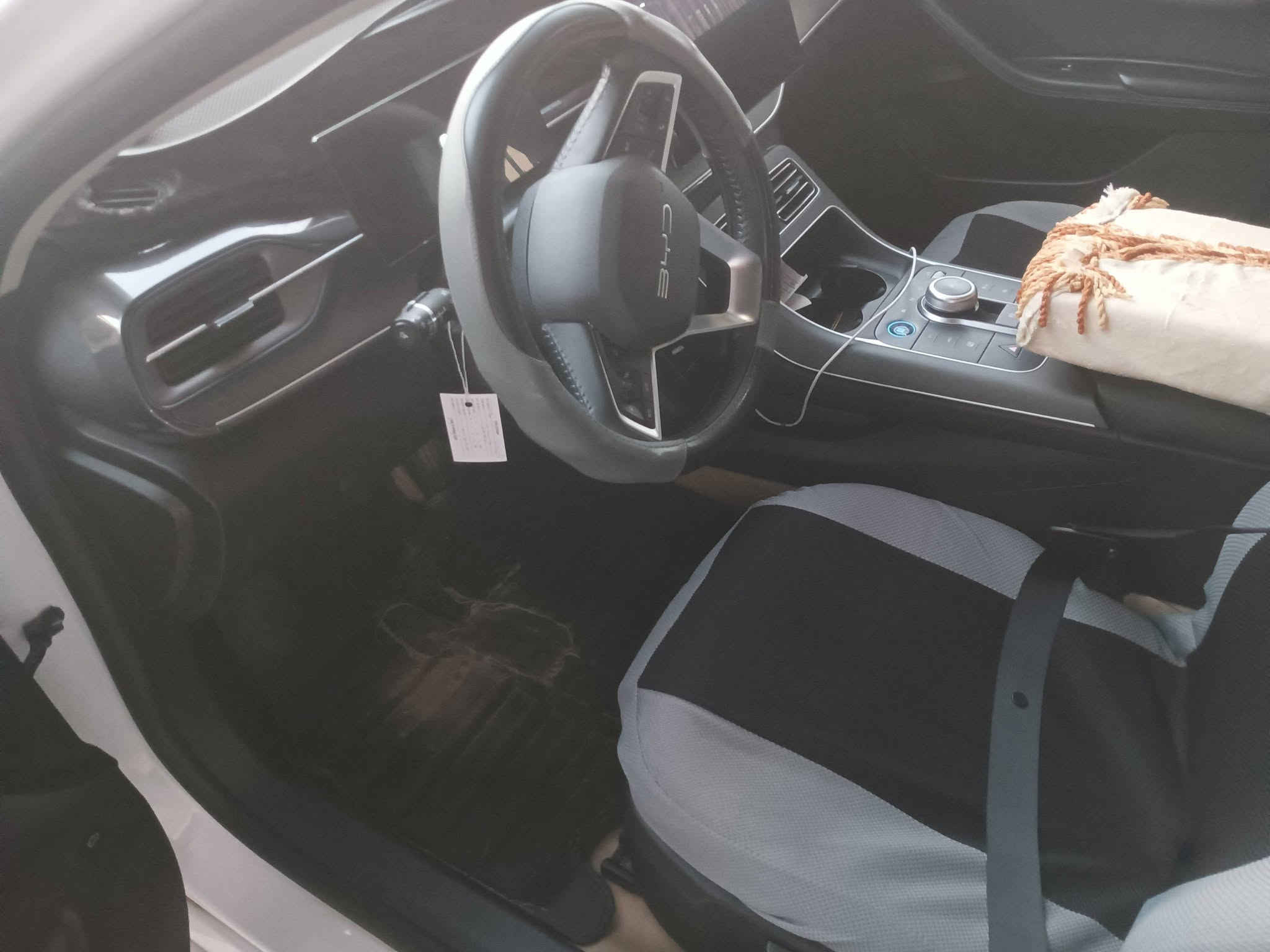 مكلف بالنشر للبيع بي واي دي ٢٥ ماشيه ٤٠ بغداد كفاله عامه السعر ٢٠ مليون 
بغداد المحموديه 
هاتف ***********
