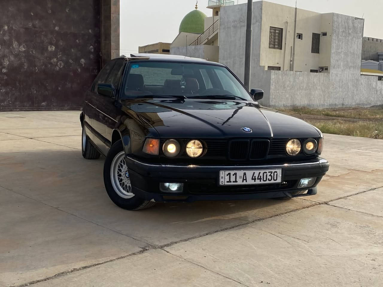 سلام عليكم 
BMW 730
 رقم بغداد دولي شرط التحويل. محرك بلاد + كير أوتوماتيك مكفولات منضومه تبريد جديده ثلج ❄️ 
حداديه امامي خلفي ويل كب خليه كهربائيات كلها شغاله 
غرفه جلد مشمشي كهرباء شغاله كيچات كلها شغاله 
سنتر لوك 4 جام كهرباء تصعيد الجام والسلايت بالسويج  صبغ جماليه بدون حادث 
( بيها منضومه غاز شغاله 100/100) 
مكاني سامراء سعر 60 بيها مجال للشراي 
***********
