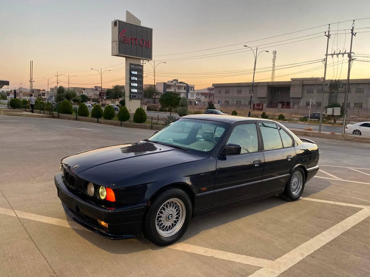 بەناوی خوا , BMW مۆدیل 1991 ، نیلی ، مەکینە 520 گێڕ حادی کلاج ڕادیس 🚀لە قوەت بێزارە ، ئاڕم پلاستیک هەولێر ئاڕموو ئەوەلیات و پلێتی ئەسڵی و موس و بڕاوەو لێدرانیش بەشەرت ، تازە کورە کراوە بۆ جوانی چاڵو قوپی نیە ، گێڕو مەکینە هەڵمیشی نیە کارەبای و تەقەو ڕەقە هەموو گیانی بەشەرت ، 4 تایەو ویل حەسیر لۆک ، لایت ئەڵقە ، دەحامی Mسپۆڕت ، جام کارەبا ، کوشن پەڕۆو جڵدی بیلادی ، فۆڕمیکا ، بەگ لایت سەر سپی ، جامی پێشێ نوێ ، 2 باڵی بیلادی ، سەرە گزۆز M , زۆر شتی تر بەس ماشەڵڵای دەوێ ماڵەکە وەسفی ناوێ خۆی دەدوێ لەسەر دەقی بیلادی کاملە ، نرخ (39) مەجالێکی زۆر کەم شوێن (ڕانیە) (*********** )تکایە موشتەری نی سەری خۆشتو ئێمەش مێشێنە لگەڵ ڕێزم ، ئەدمین🖤

