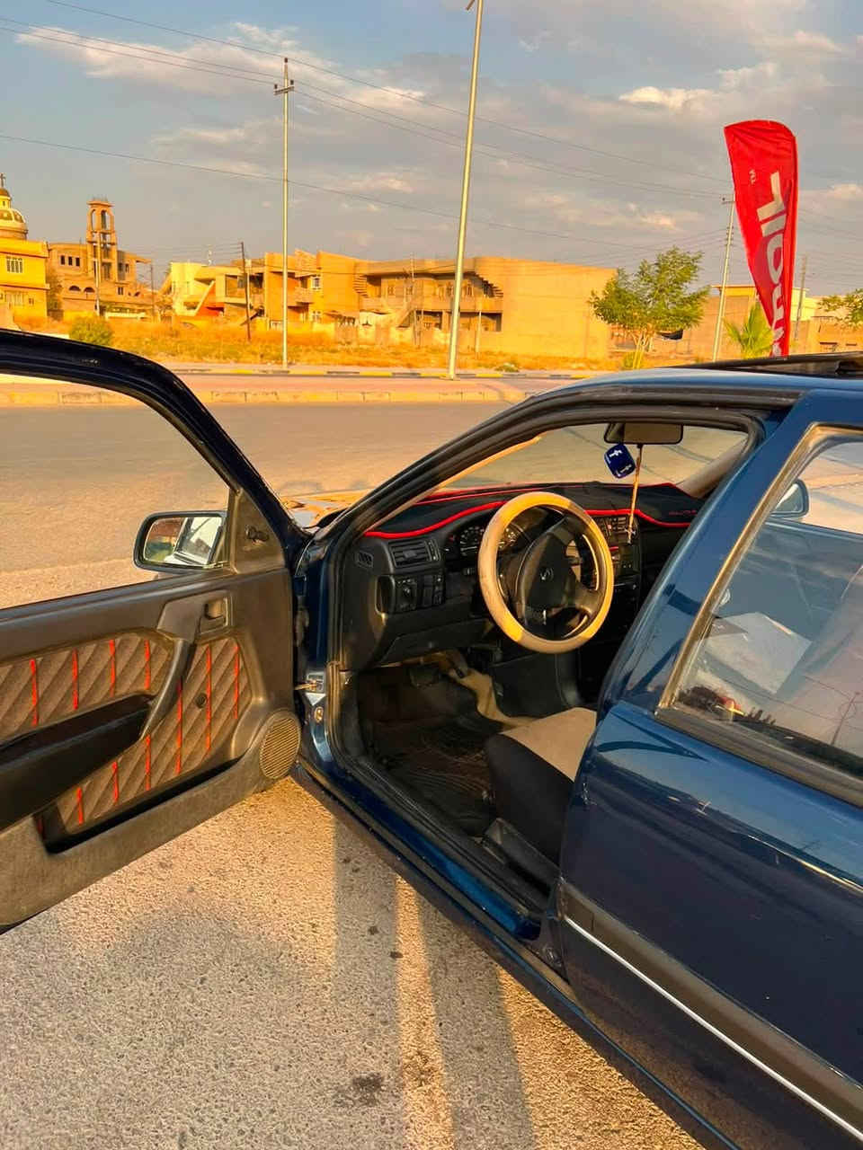 سلام عليكم فكترا للبيع 1992
محرك 18 كير اوتماتيك بشرط سيارة صبغ جمالية لون نيلي صدر امامي و خلفي جديد رقم جديد هزة جديدة باسمي سعر 42 وبيها مجال ***********
