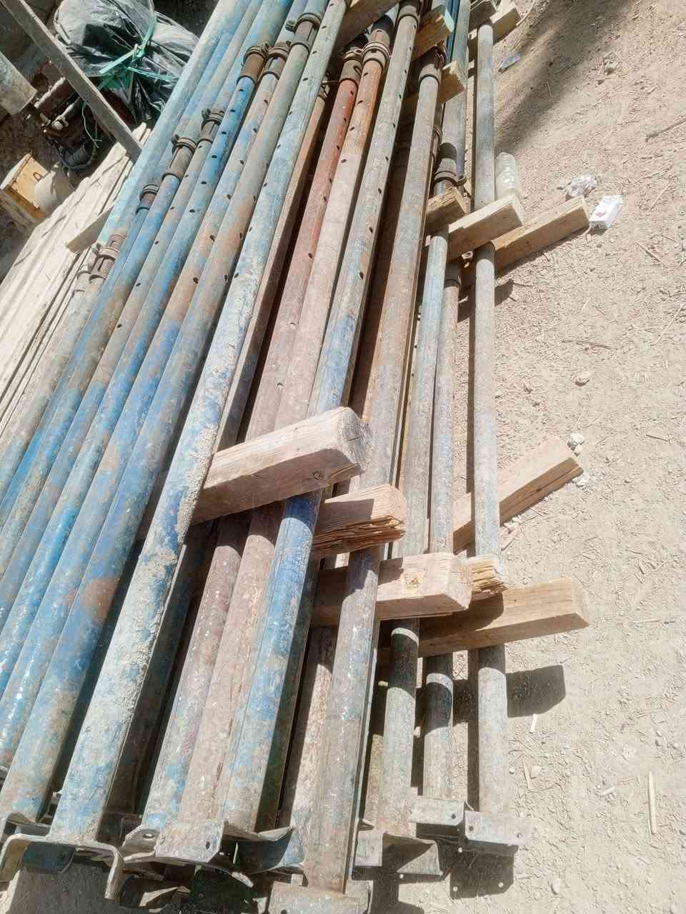 السلام عليكم جكات للبيع حاضن سن خشن ابوخمسه 70جك يتصل ***********
